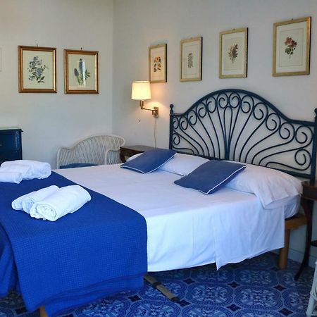 Villa Del Melograno Пати Екстериор снимка