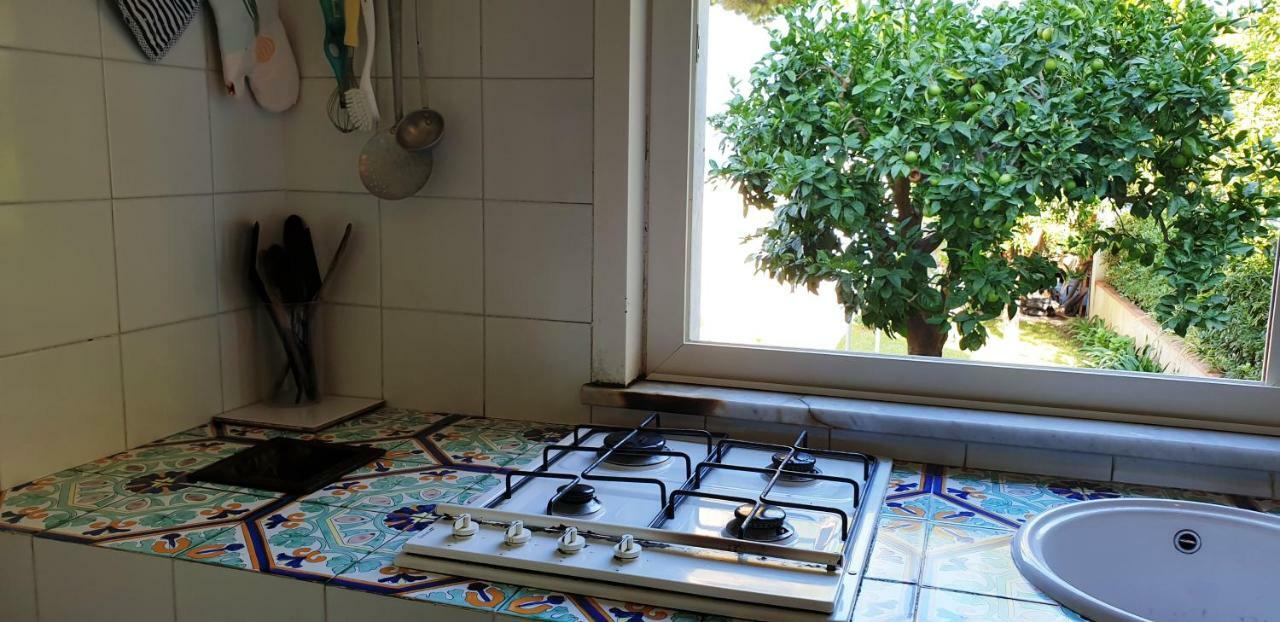 Villa Del Melograno Пати Екстериор снимка