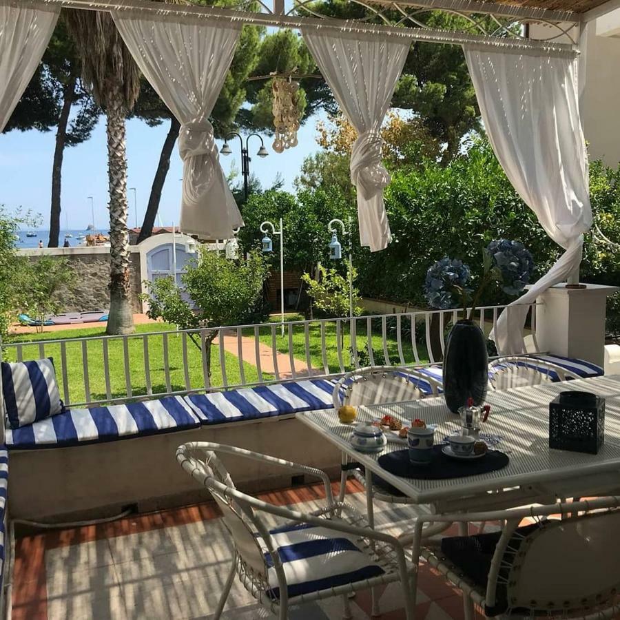 Villa Del Melograno Пати Екстериор снимка