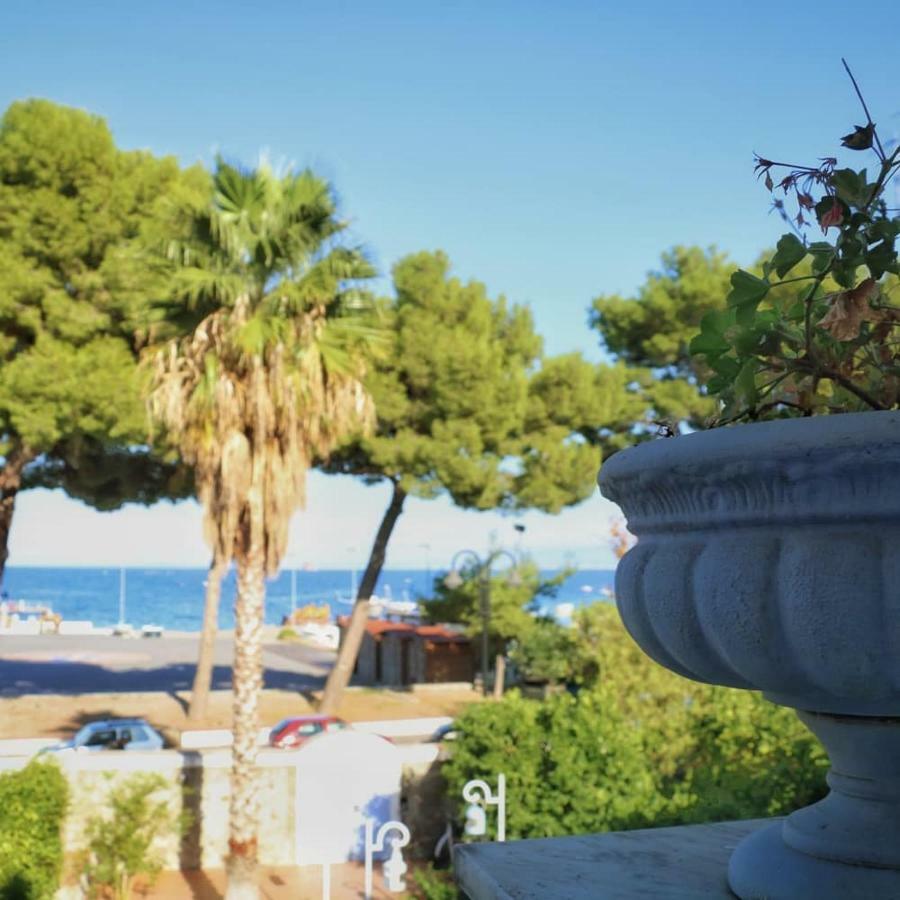 Villa Del Melograno Пати Екстериор снимка